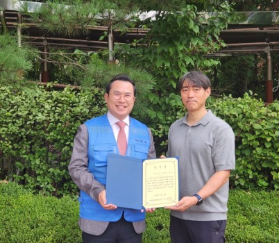 250919 이오수 의원, 광교 매원초 육교 안전캠페인 참여… “아이들의 등하교길, 더 안전하게”(1).jpg width: 100%; height : 150px