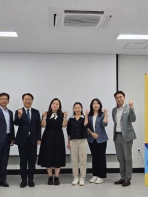 250919 최효숙 의원, 군포시 청년공간 ‘플라잉’ 현장방문...“차별화된 활동과 특색 있는 프로그램 발굴” 강조.jpg