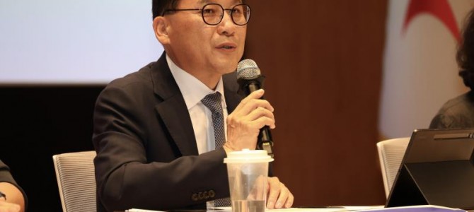 안광률 위원장, “학교 내 휴대전화 사용……