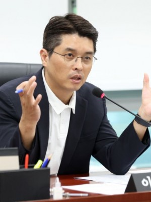 250922 이재영 의원 대표발의, 경기도 전통시장 및 상점가 육성을 위한 조례 일부개정조례안 본회의 통과!.jpg