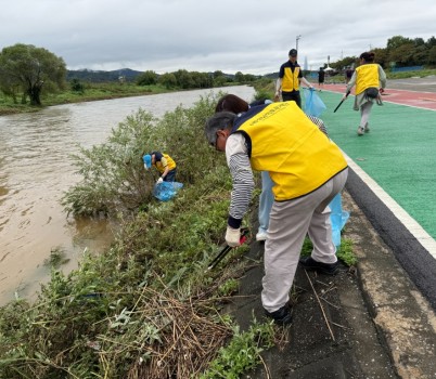 KakaoTalk_20250922_152057113_28.jpg width: 100%; height : 150px