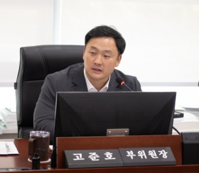 KakaoTalk_20250924_150340200.jpg width: 100%; height : 150px