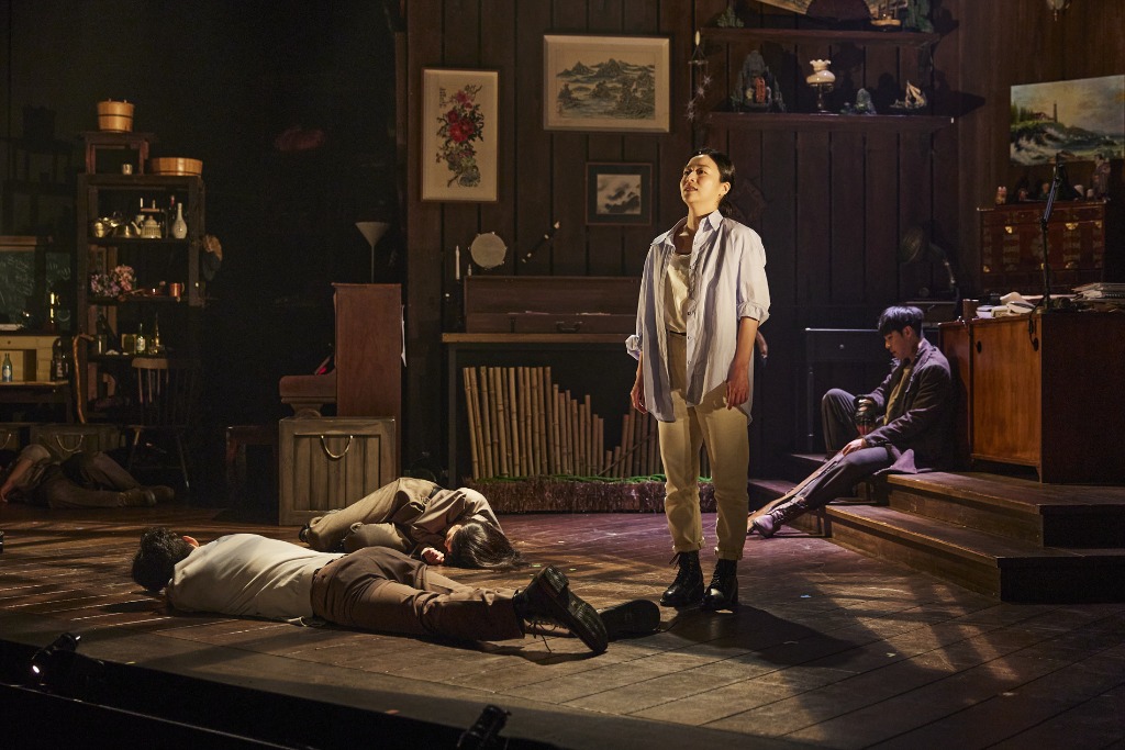 연극 빵야_지난 공연 사진_사진제공 엠비제트컴퍼니 (1).jpg