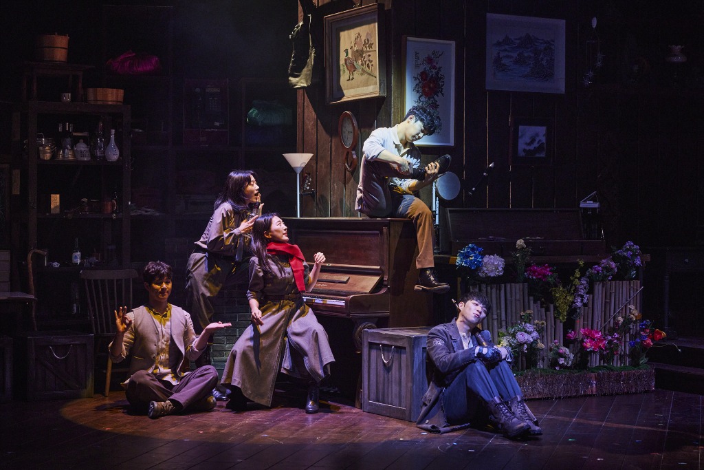 연극 빵야_지난 공연 사진_사진제공 엠비제트컴퍼니 (3).jpg