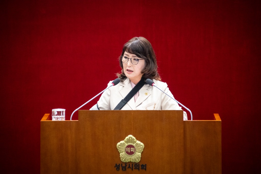 [보도자료 사진]성남시의회_박은미 의원_SRT 정차역의 합리적 입지는 오리·동천역! 촉구 결의안 수정안 제출.jpg