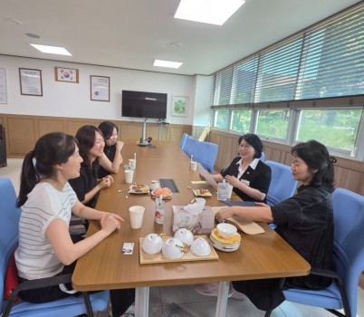 KakaoTalk_20251023_134014125.jpg width: 100%; height : 150px