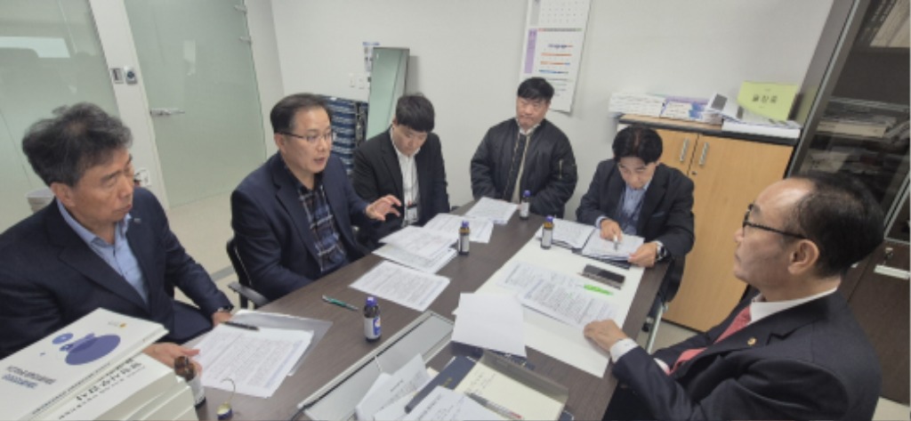 251105 김영민 의원, 노선버스 운수종사자 양성사업 간담회 개최 (1).jpg