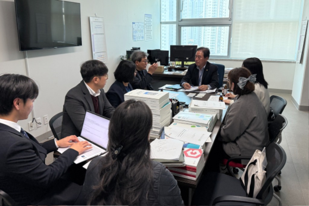 251104 김동규 의원, “경기도 재가노인지원서비스 안정적으로 지원되어야”.jpg