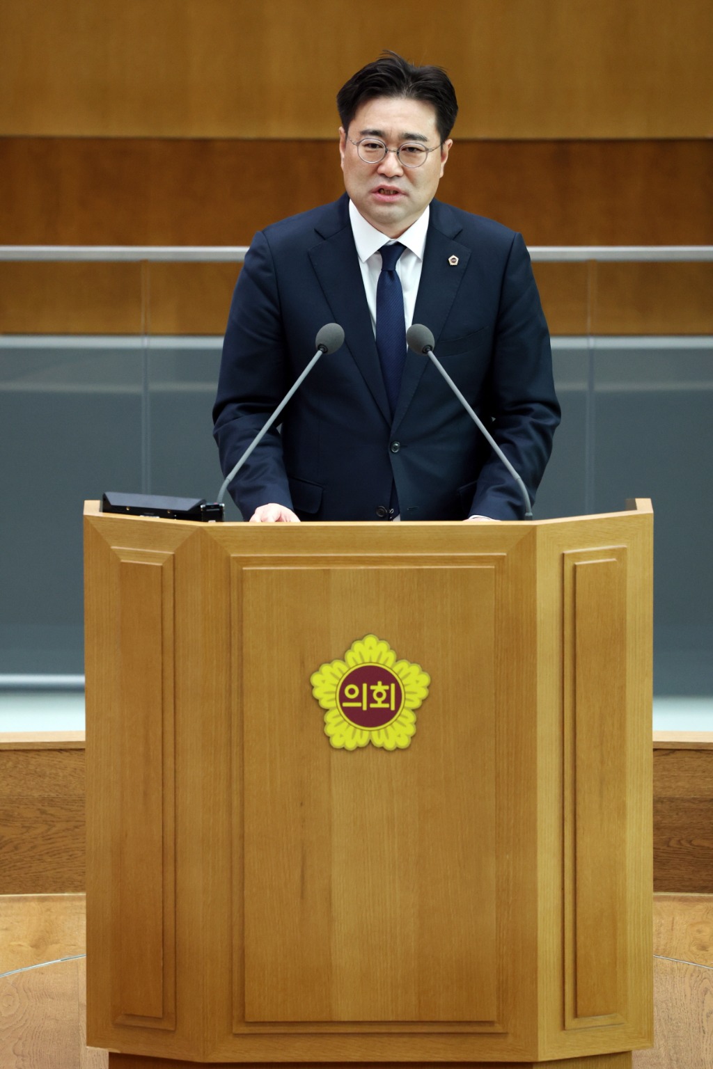 251106 이진형 의원, “대한민국 AI 3대 강국 도약 위해 화성에 ‘AI 산업벨트’ 조성하자” (1).jpg