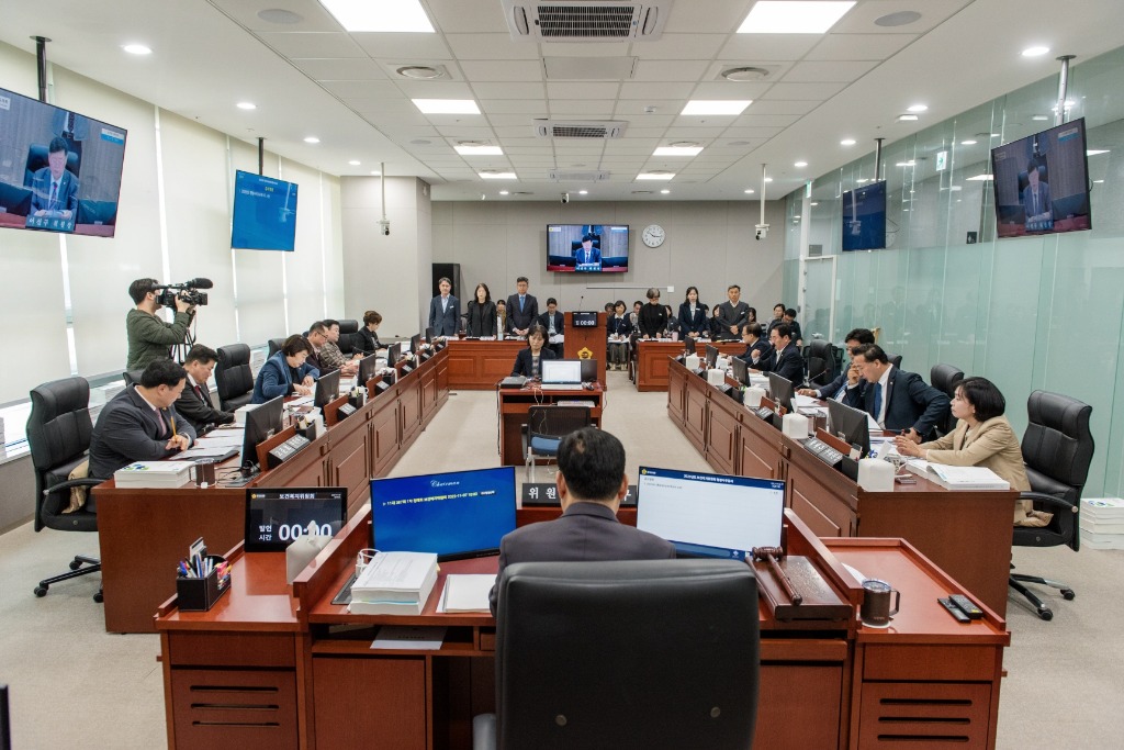 251107 보건복지위원회, _2025년도 보건복지위원회 행정사무감사 개시_.jpg
