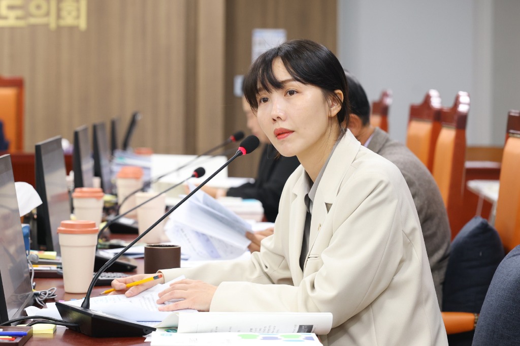 251113 이인애 의원, ‘경기도 외국인정책’...정치·이념 아닌 현장 실효성 중심으로 진행해야 (2).jpg
