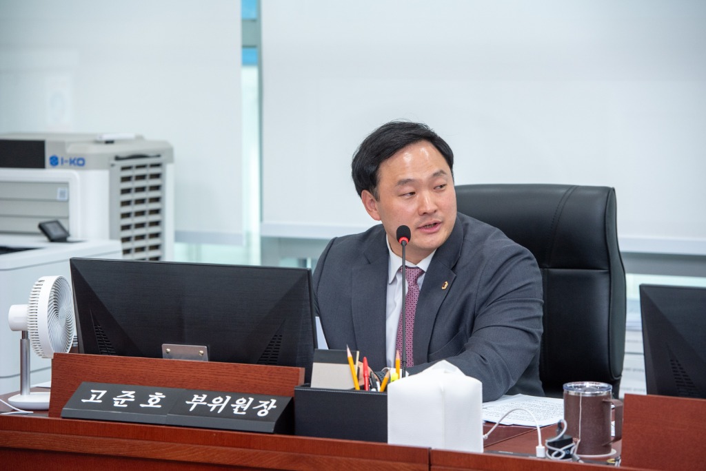 251113 “복지국장의 감사 태도, 영상으로 남을 오점”... 고준호 의원 일침.jpg