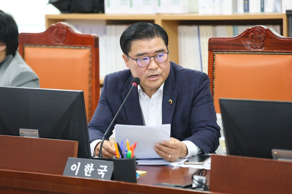 251114 이한국 의원. 경기도 관광의 새로운 출발점... ‘관광의 날·웰니스·캠핑’ 3대 축 제대로 키워야.JPG