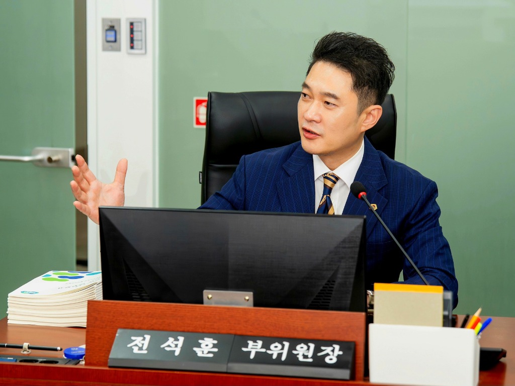 251117 전석훈 의원. 혈세 수십억원 쓰고도 성과는 0원. 전 세계 GBC 실적 심각한 수준.jpg