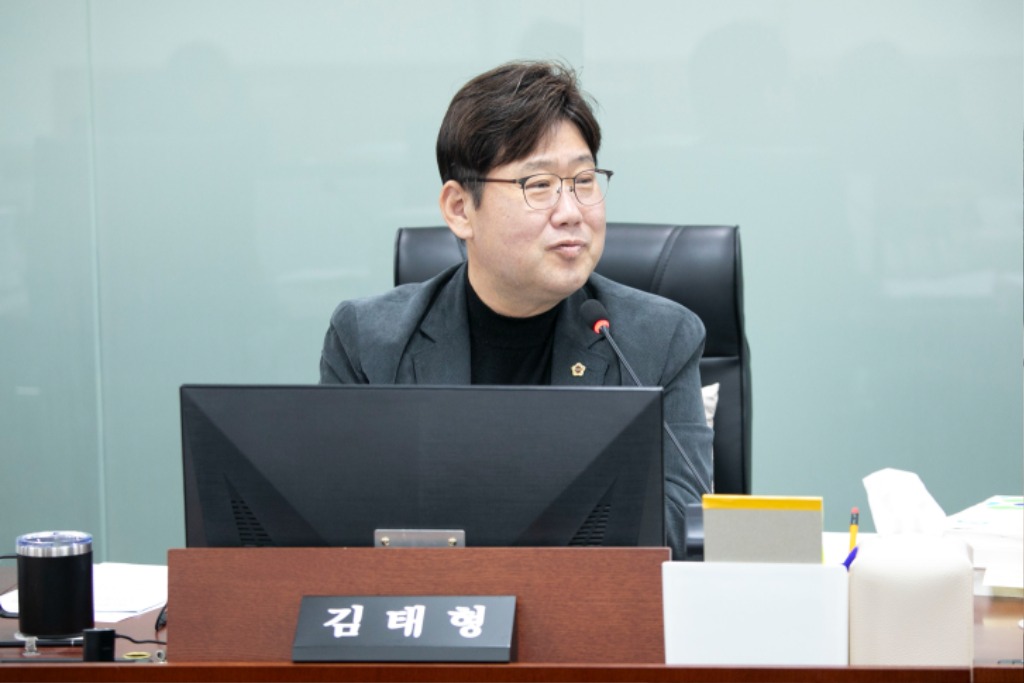 251117 김태형 의원. 미래과학협력위원회 종합감사에서 '정책추진의 허점 정조준. 실태파악.시정조치 강력요구' (1).jpg