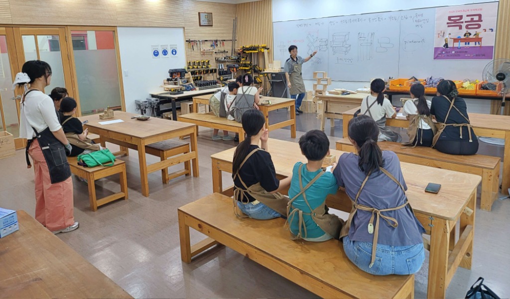 판교유스센터 목공프로그램 사진.jpg