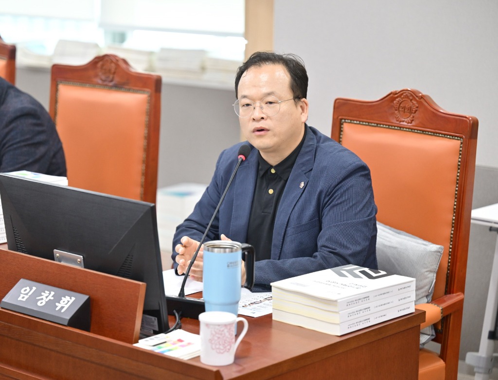 251118 임창휘 의원. 테크노밸리. 단순 공장이 아닌 미래도시 실증단지로 진화 필요....경기도형 미래도시 브랜드 구축 시급.jpg