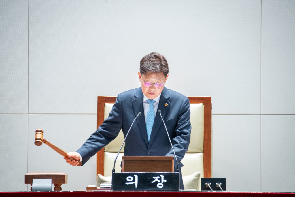 부의장님 사진.jpg