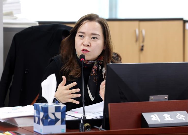 251124 최효숙의원. “외국인 아동 대상 랭귀지스쿨 운영 개선... 지역 기반 이동 편의·교육 효과 높여야”.jpg