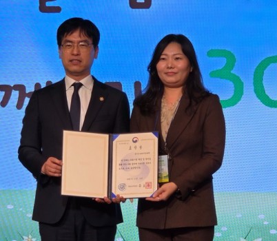 사진자료1.jpg width: 100%; height : 150px