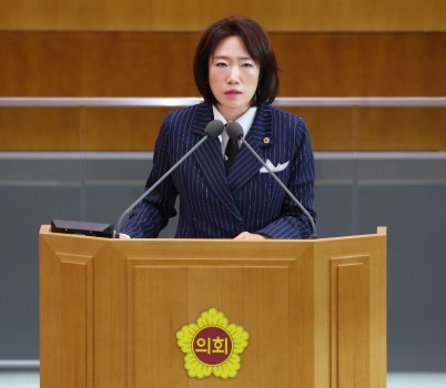251104 이혜원 의원, “정권이 바뀌면 공무원은 두렵다...” 성실한 공직자도 정쟁의 희생양이 되는 현실 규탄.jpg width: 100%; height : 150px