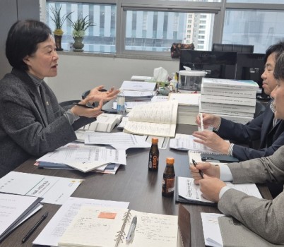 251105 박명숙 의원, 학교공간 재구조화 사업 관련 간담회 개최.jpg width: 100%; height : 150px