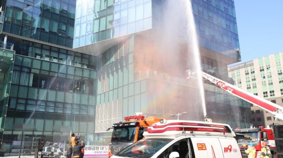 분당소방서는 카카오판교아지트(백현동 소재)에서 현지적응훈련을 실시하고 있다..JPG