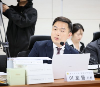 251107 “신설학교 통학구역 불합리…수원 학군 개편 시급” , 이호동 의원, 교육지원청에 책임 촉구.jpg width: 100%; height : 150px