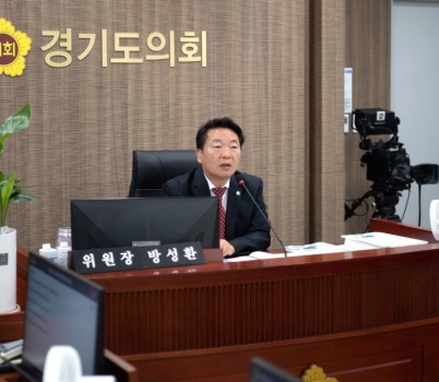 251111 방성환 의원, 농어업 소득 333 프로젝트 “매출을 소득이라 표현... 통계 오류 심각”.JPG width: 100%; height : 150px