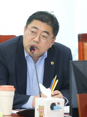 251112 김진명 의원. 여성가족국 사업집행률 점검...“예산은 계획보다 실행이 중요”.JPG