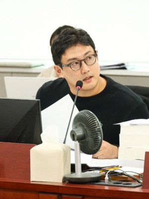 251112 50억 들인 차세대정보시스템 ‘수의계약 논란’…이상원 의원 “책임소재 묻겠다 (1).JPG