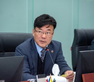 251113 최만식 의원. “경기도의료원 허위 청구 후폭풍... 53억 어떻게 갚나”.jpg width: 100%; height : 150px