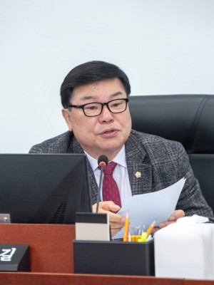 251113 이병길 의원.  “김동연 지사의 남양주 공공의료원 조기 착공 약속. 실행 계획 전무” 강도높게 질타.jpg