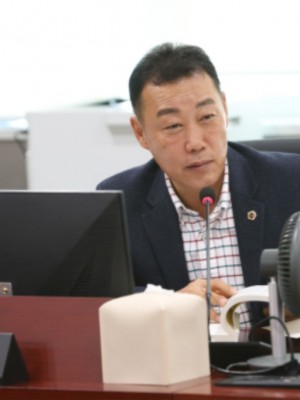 251113 이용호 의원. “기본행정부터 바로” 관용차 주정차 재발방지 및 직장 내 괴롭힘 실태점검 촉구.jpg