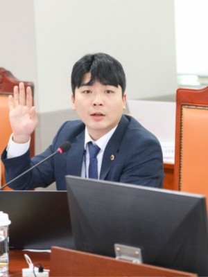 251114 정동혁 의원. “12.3 비상계엄이 경기도 관광 흔들어”...DMZ·외국인 방문 감소 실태 공개.jpg