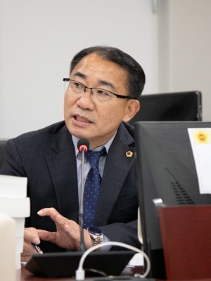 251114 김선영 의원. 행정사무감사에서 경기신보 인력통제의 법적 근거 미비와 비정규직 남용 지적하며 구조개선 촉구2.jpg