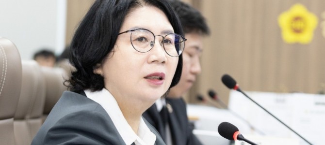 이서영 도의원, “평균 71세 경비원에게 …