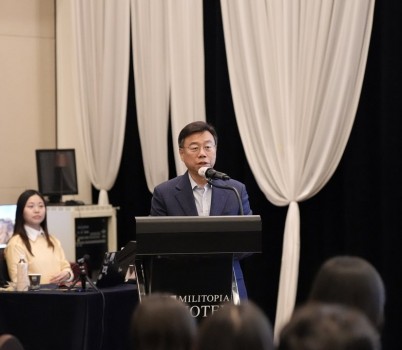 신상진 성남시장이 ‘2025년 국제교류 글로벌 프렌즈 컨퍼런스’ 에 참석해 인사말을 전하고 있다 (2).jpg width: 100%; height : 150px