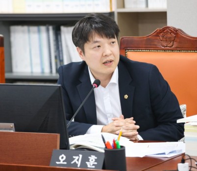 251118_오지훈_의원__행정사무감사에서_경기컬처패스_가입자대비_실사용률_낮아__내실있는_운영_강조.jpg width: 100%; height : 150px