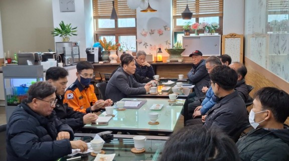 분당소방서는 지난 19일 지하연계 복합건축물 총괄재난관리자와 간담회를 진행했다..jpg