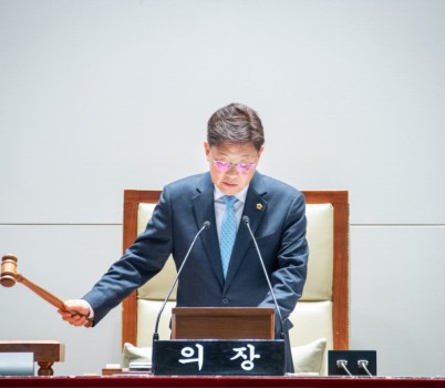 부의장님 사진.jpg width: 100%; height : 150px