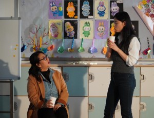 교사들이 교과연계 교육 연극 프로그램에서 연극 수업을 진행하고 있다 (1).JPG