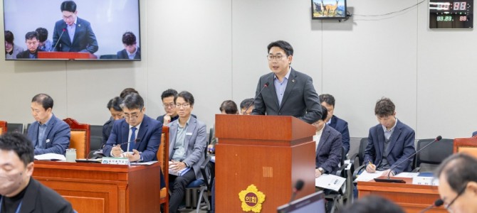 문승호 경기도의원, ‘환경친화적 소재 현수…