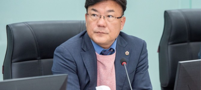 최만식 경기도의원, “취약계층 예산 도려내…