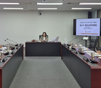 사진.png width: 100%; height : 150px