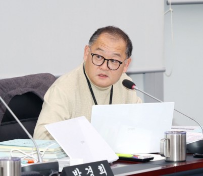 사진_이군수의원.jpg width: 100%; height : 150px