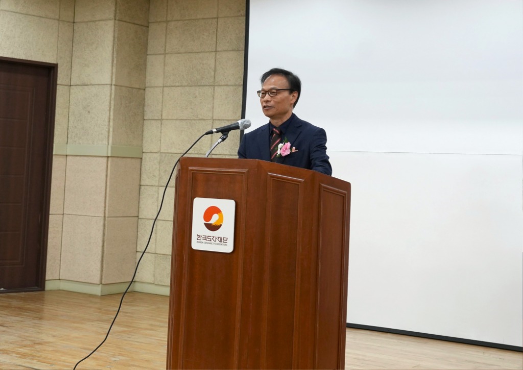 (사진자료1)+류인권+제14대+한국도자재단+신임+대표이사.jpg