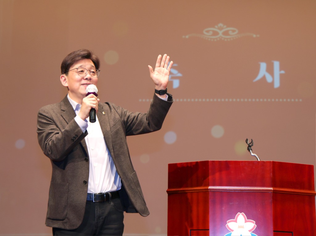 성남시의회, 2025 성남시 지역사회보장협의체 성과보고회 참…