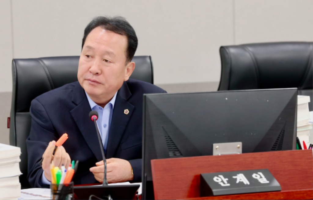 251212_안계일_의원__'공약_달성했다고_예산_감액'..._경기도_여성정책_후퇴_비판.jpg