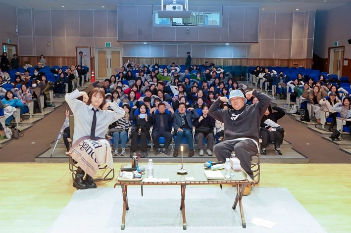 권또또 청년 토크콘서트 강연 사진 (2).jpg